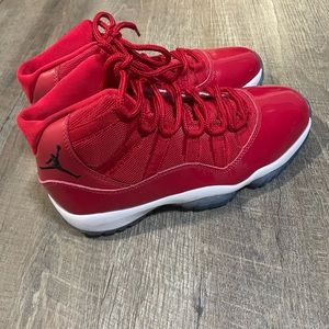 Jordan 11 win like 96 size 7